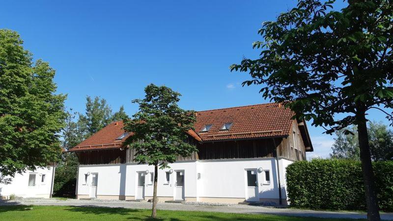 אגינג Ferienhaus Bayern Am Ferienpark Westerncity מראה חיצוני תמונה